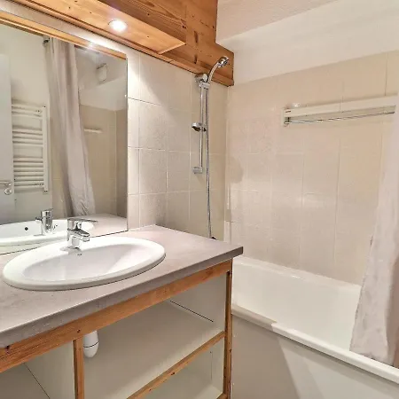 2 Pièces Confort, Skis Aux Pieds, Proche Commerces - Fr-1-182a-42 * Courchevel