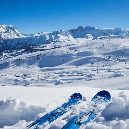 Confortable 2 Pieces, Skis Aux Pieds, Proche Commerces - Fr-1-182a-42